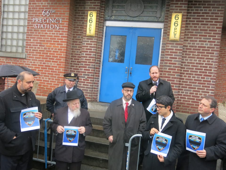 Councilman David Greenfield Leads Rally In Support Of NYPD At 66th Precinct