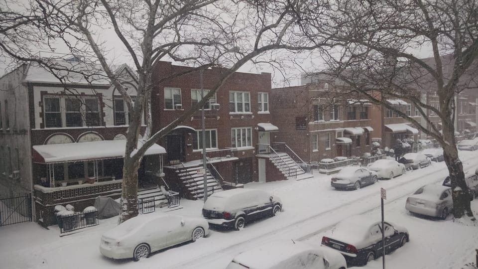 Blizzard Watch: New York City Roads Reopen, Subway & Buses Resume On Sunday Schedule