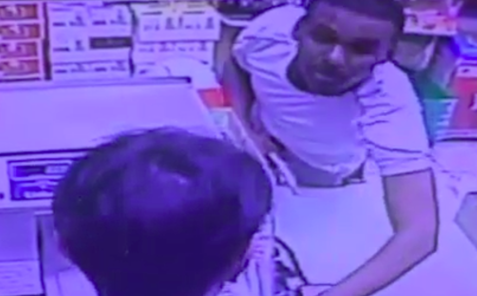 Armed Robber Steals $1,200 In Cash From Mr Coco Grocery On Myrtle Avenue (Video)