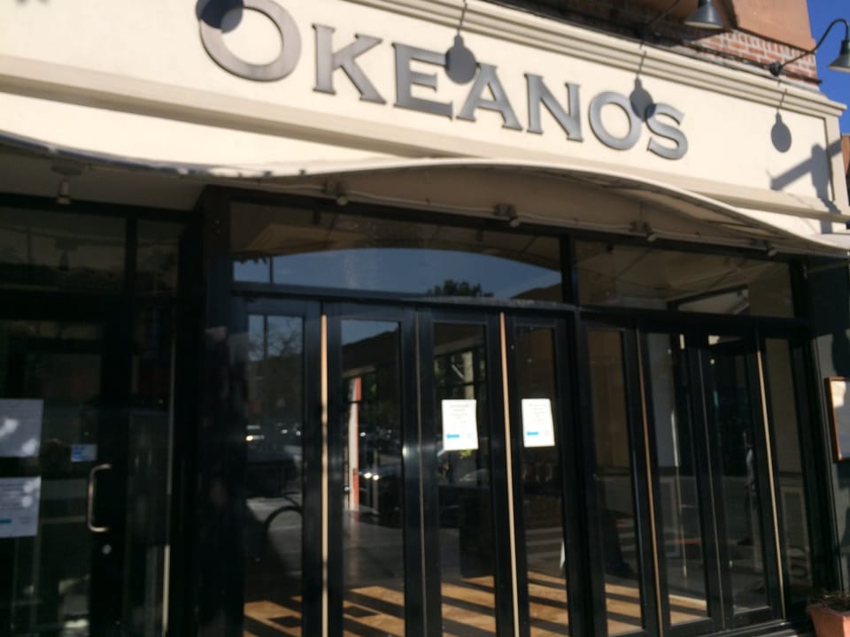 Okeanos Restaurant Sits Empty On Bustling 7th Avenue