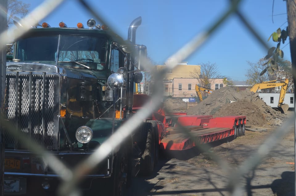 Voorhies Avenue Shut Down After Machine Collapses At Construction Site For 28-Story Tower