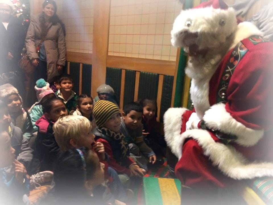 Santa Welcome & Morning Pledge Returns After P.S. 169 “Misunderstanding”