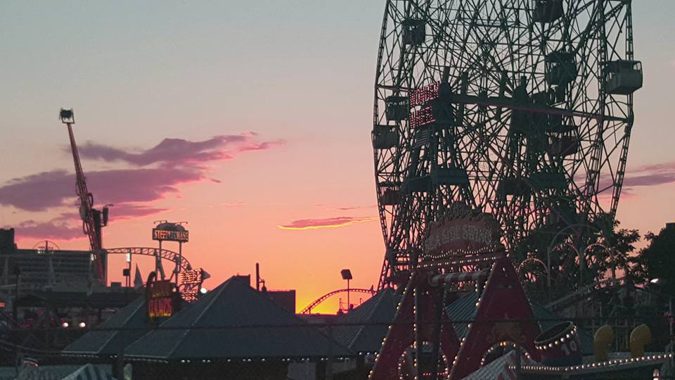 Morning Mug: “I See Nothing In Space As Promising As The View From A Ferris Wheel.” — E. B. White