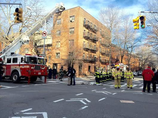 No Injuries Reported In Morning Apartment Fire At Lafayette And Carlton Avenues