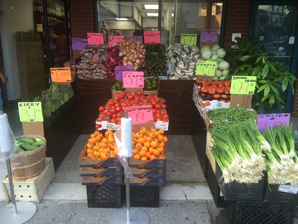 Mr. Mango Brings Fresh Produce, Bibimbap To Lafayette Avenue