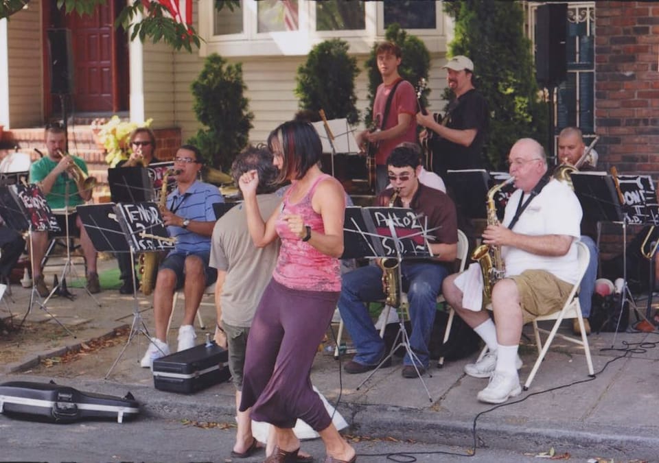 Riviello And Big Band Bring ‘La Dolce Vita’ To Brooklyn Block Party