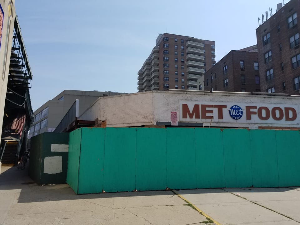 We’ve Got The Scoop On What’s Going On At The Old Met Foods Building On Brighton Beach Avenue