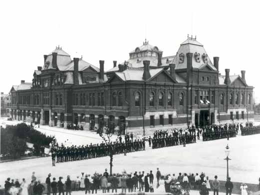 File:Pullman strikers outside Arcade Building.jpg