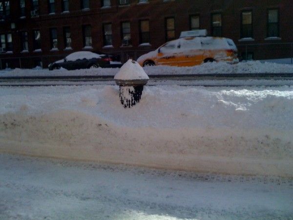 blizzard snow covers hydrant dec 2009