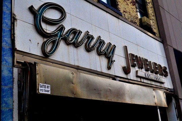 Photo of the Day: Garry Jewelers