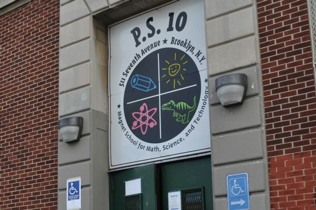 PS 10 Sign