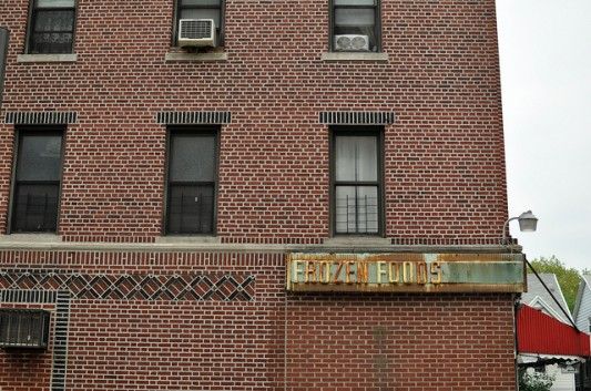 Frozen Foods Sign Before, Westminster/Foster