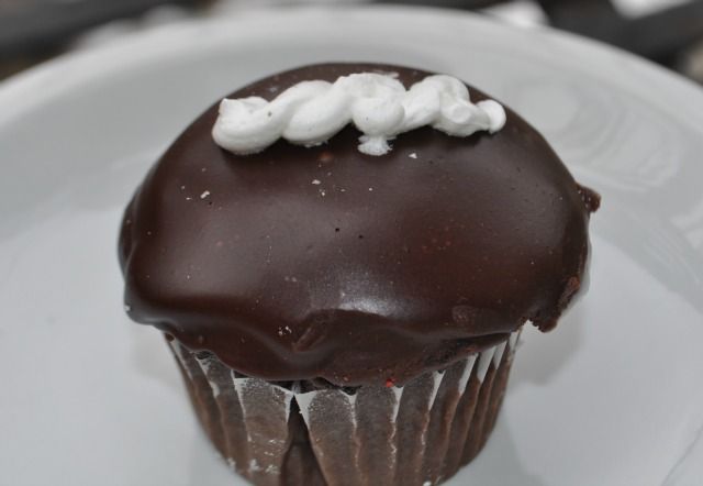 hostess cupcake