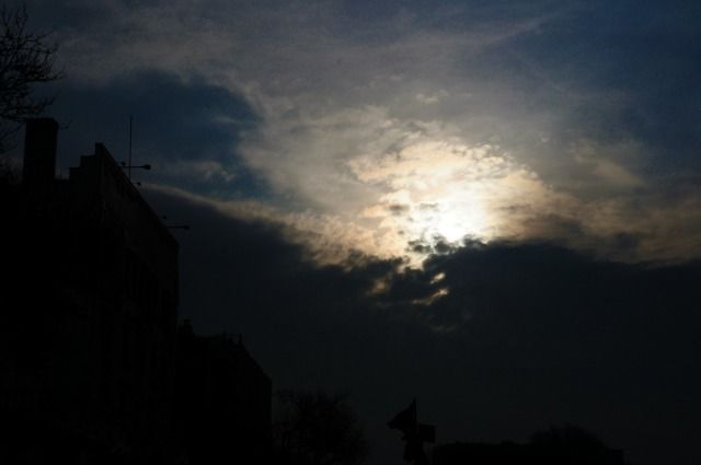 sky over the expressway