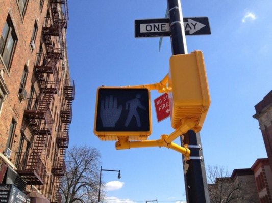 Crosswalk Light Out at Cortelyou/Westminster