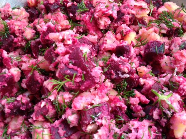 pink-potato-salad2