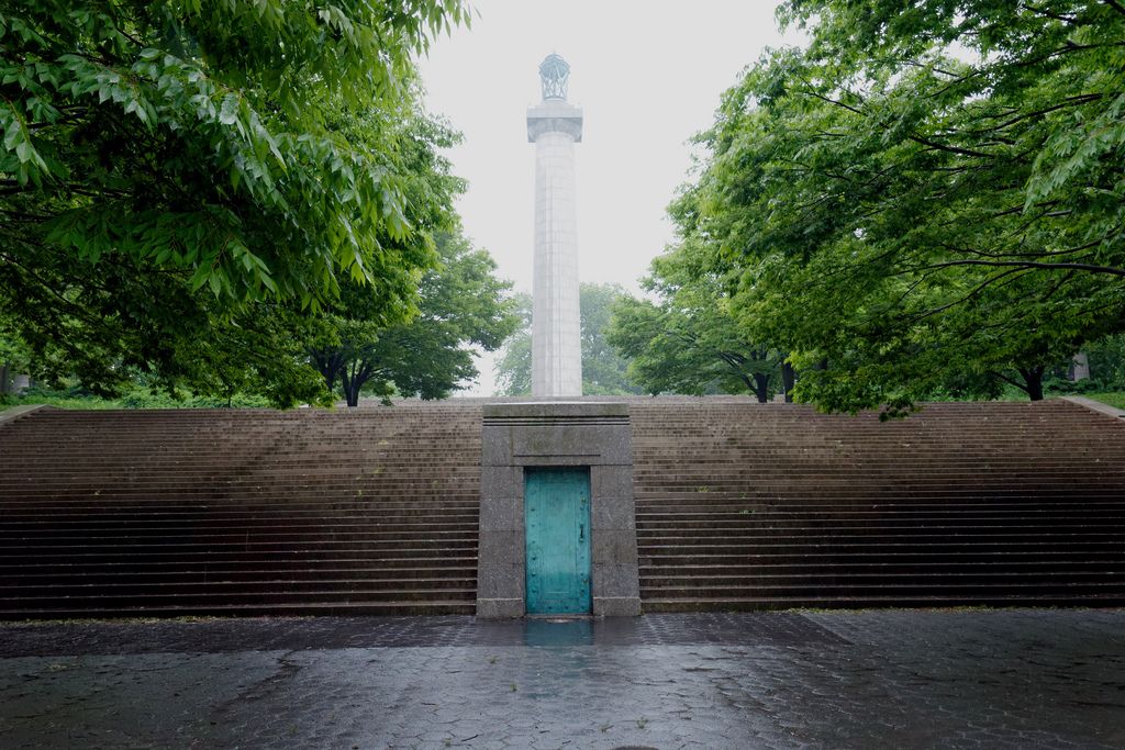 Standing in the park that Walt built, Prison Ship Martyrs Monument memorializes the American prisoners who died in British vessels in the East River during the Revolutionary War. (Photo by Francisco Daum)