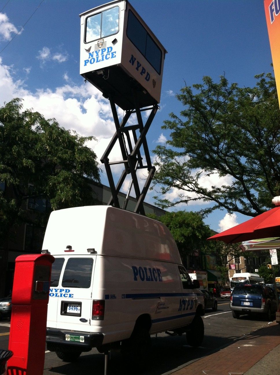 NYPD Watchtower Goes Up On Church Avenue & E 18th Street