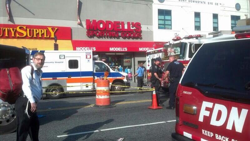 flatbush and avenue h accident by @jewishreporter