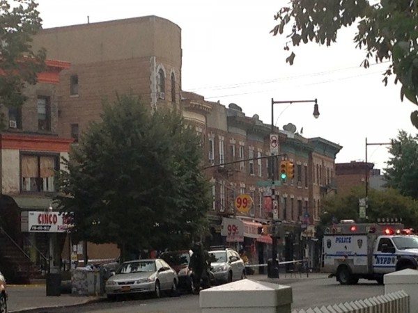 Bomb squad investigates suspicious package on Cortelyou