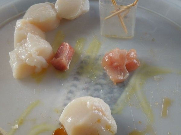 Free samples of raw scallops at PS 154 Greenmarket