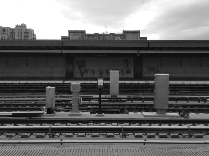 4th Ave Subway Platform