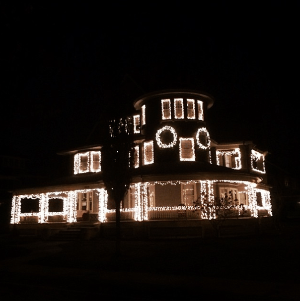 christmas lights house by nkbailly