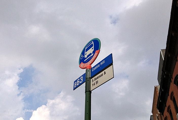 b63 bus sign