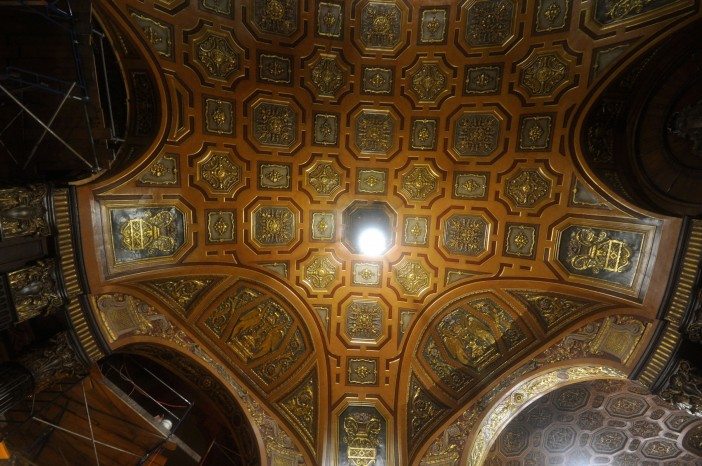 lobby ceiling at Kings Theatre 