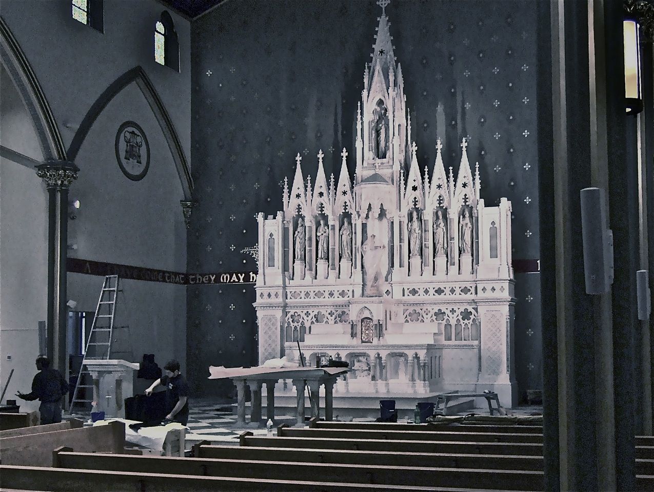 Photos Of The Day: New Altar At Holy Name