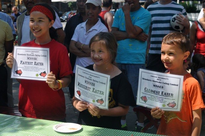 Cortelyou Greenmarket Strawberry Shortcake Eating Competition