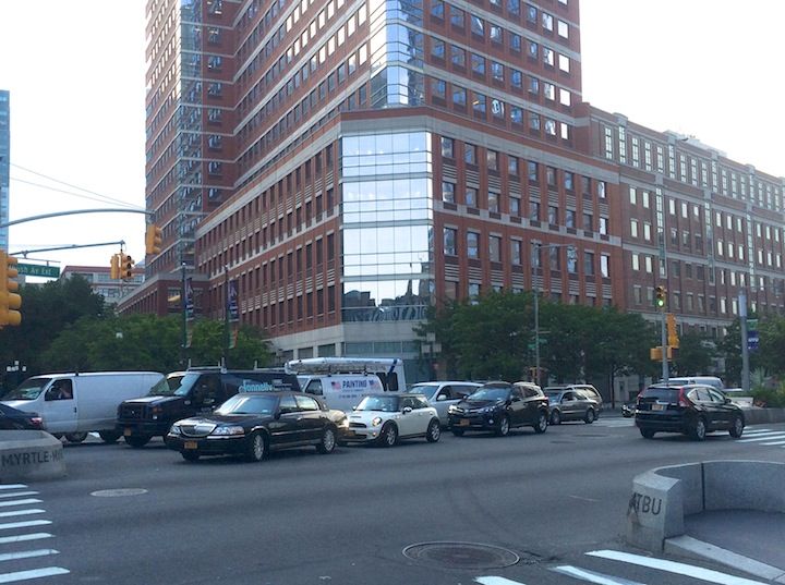 myrtle avenue and flatbush avenue intersection cars traffic