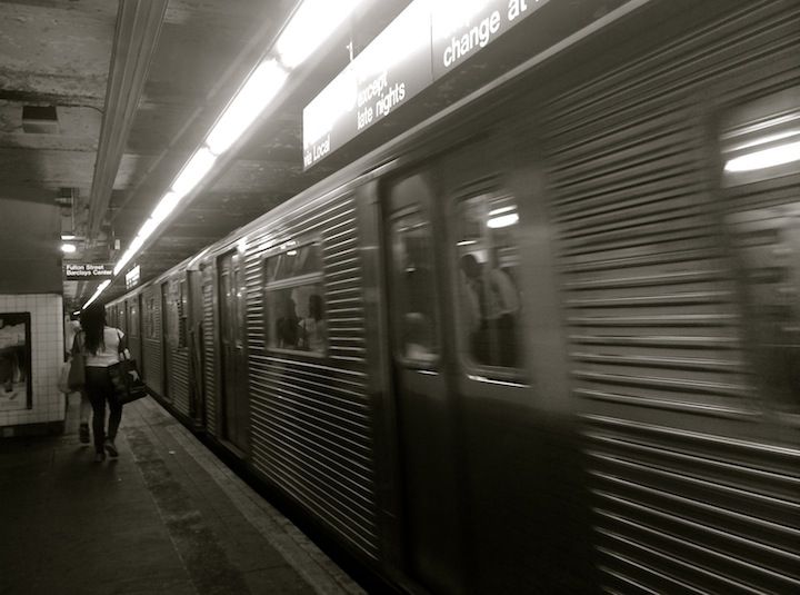 c train subway at lafayette avenue