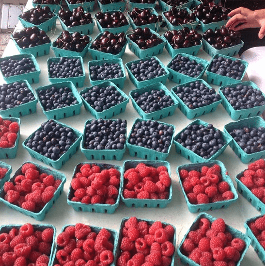 Ditmas Park farmers market berries