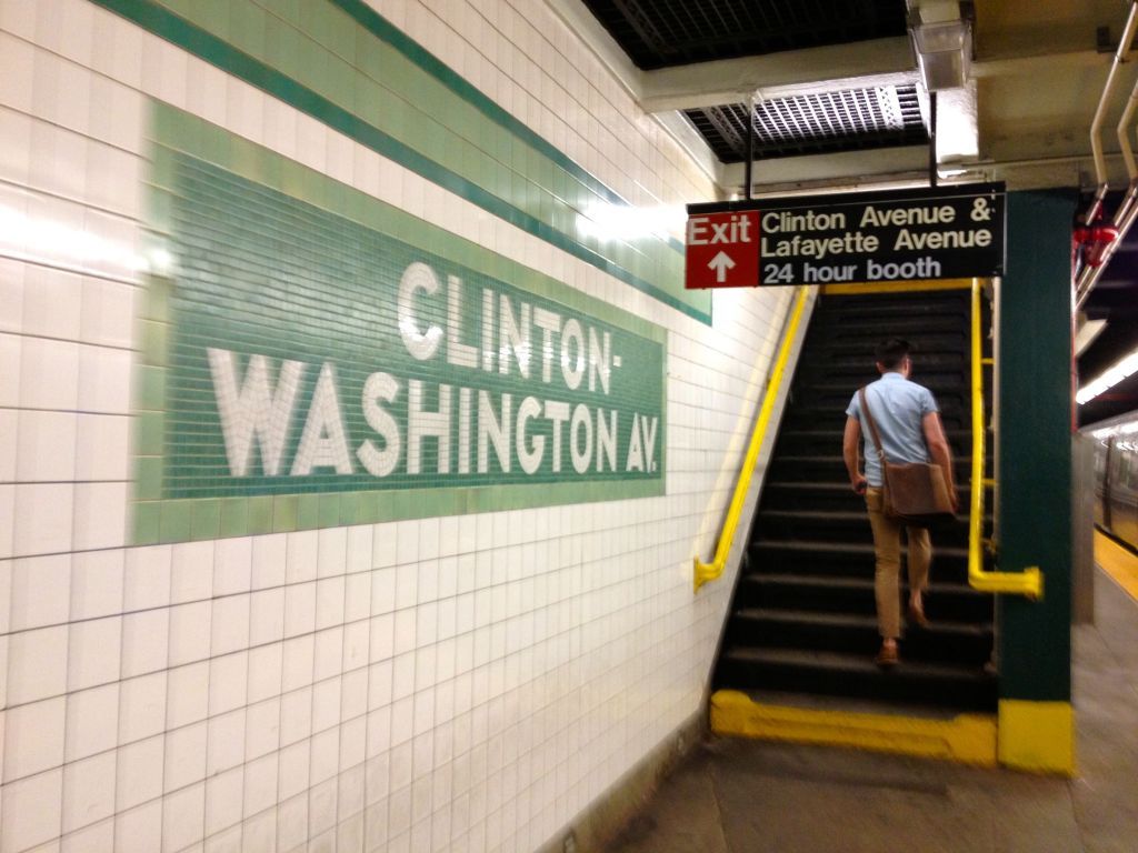 Clinton-Washington Subway Station, F/G trains