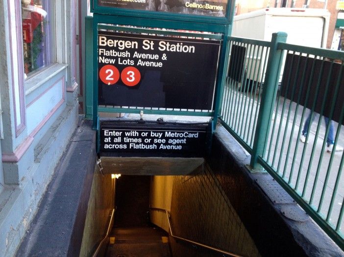 2 / 3 subway station at bergen street