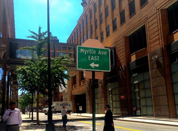 myrtle avenue jug handle sign