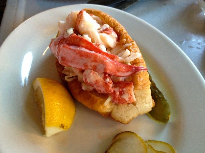 Littleneck lobster roll