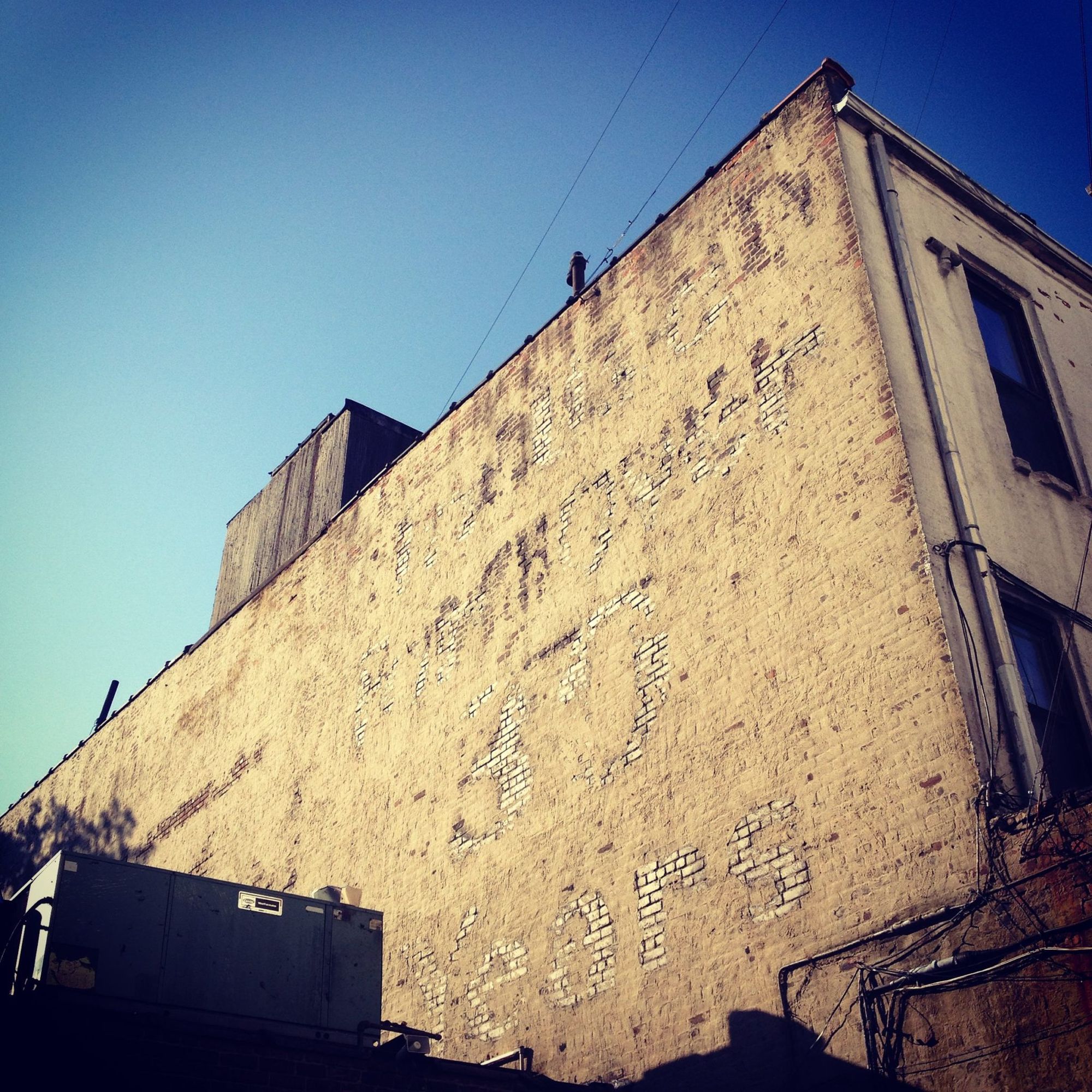 Photo Of The Day: Ghost Sign At Der Kom