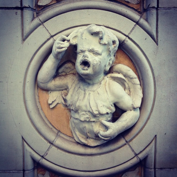 angry baby statue via fortgreenefocus