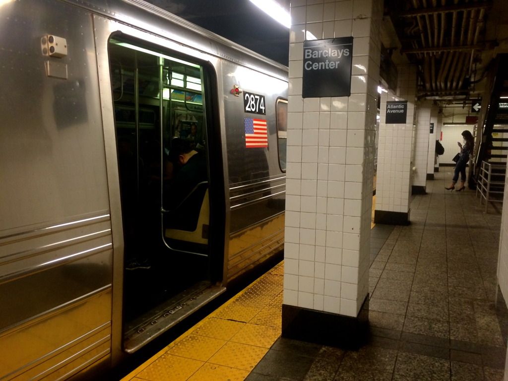 atlantic barclays center subway q train