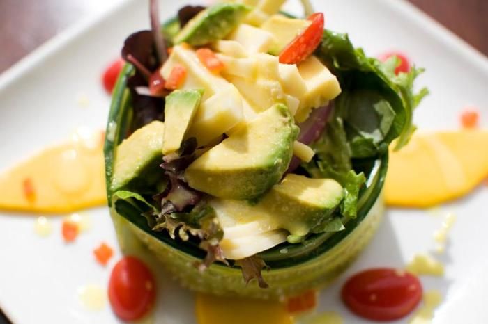 avocado salad via luz restaurant