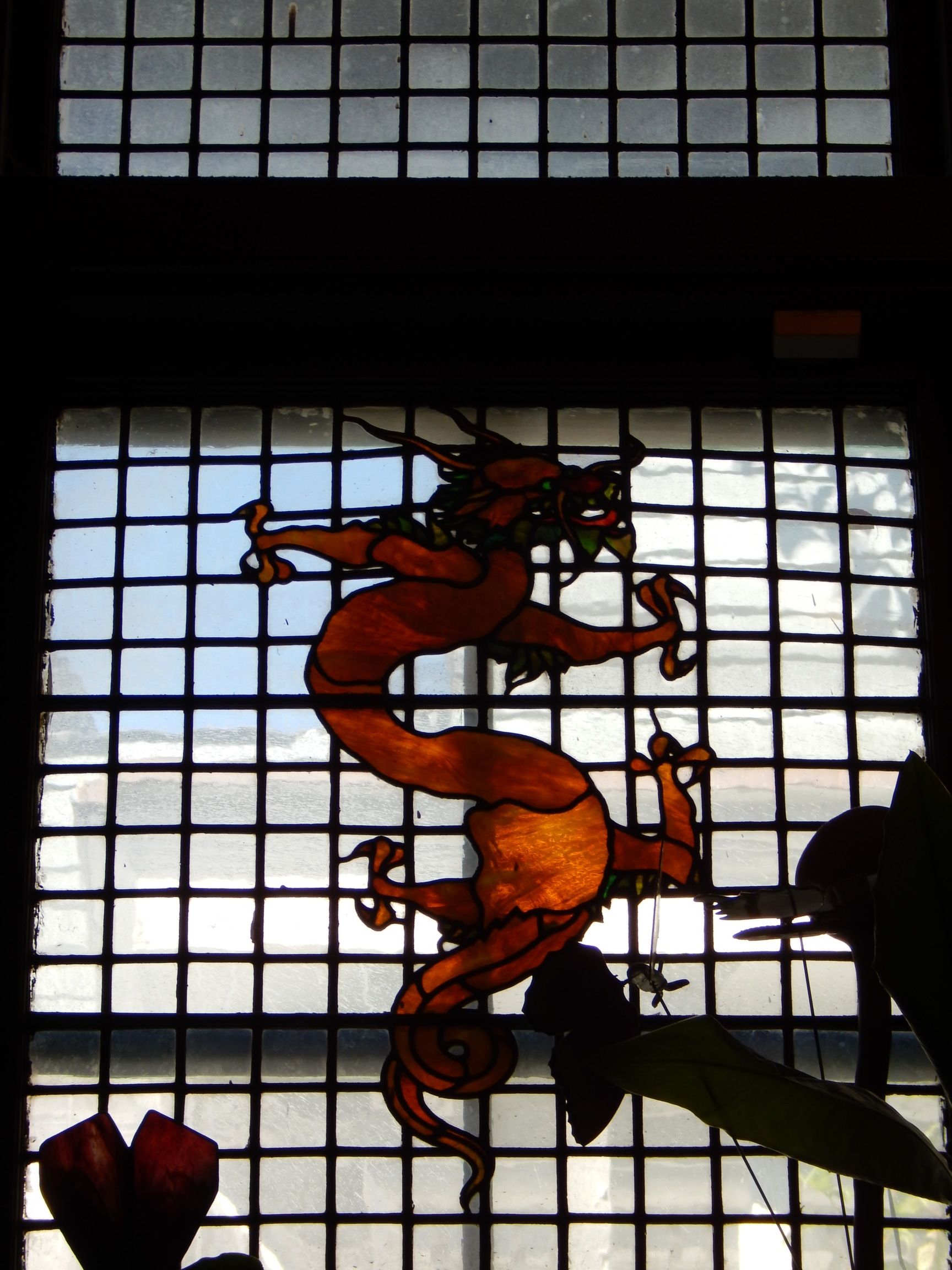 japanese_house_dragon_stained_glass
