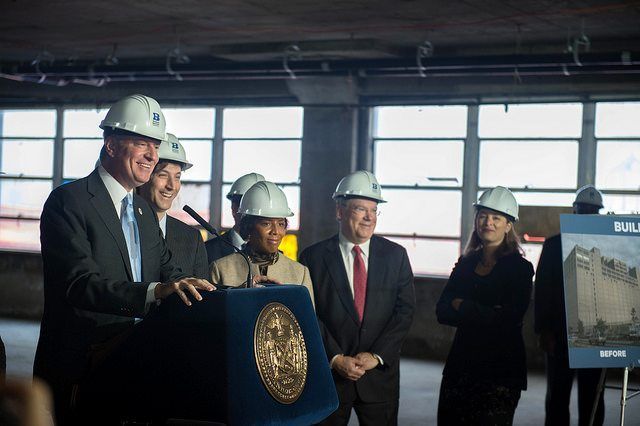 mayor bill de blasio at the brooklyn navy yard