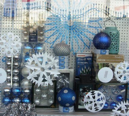 Almac holiday display 2