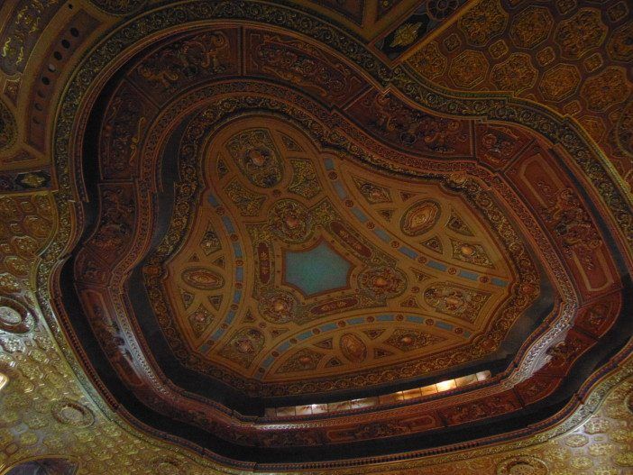 Diana Ross Kings Theatre ceiling