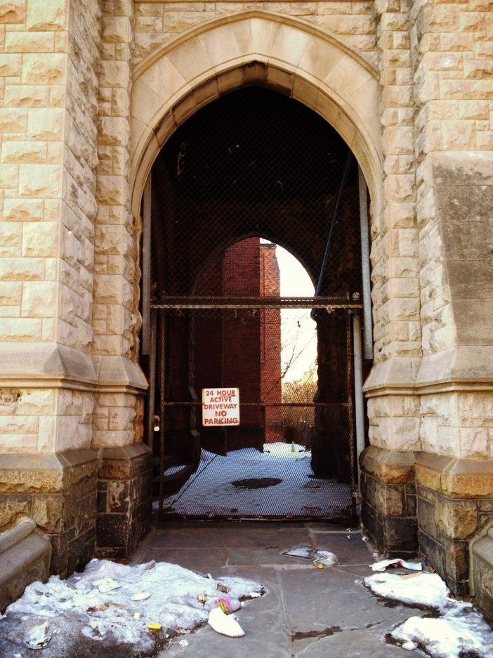 7th avenue arch