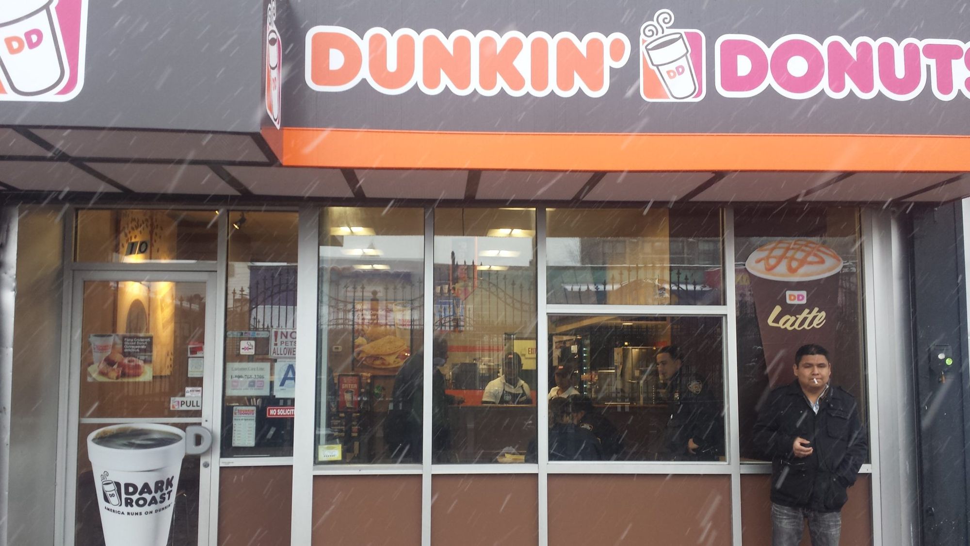 Breaking News: Dunkin’ Donuts In Newkirk Plaza Robbed Late Friday Afternoon