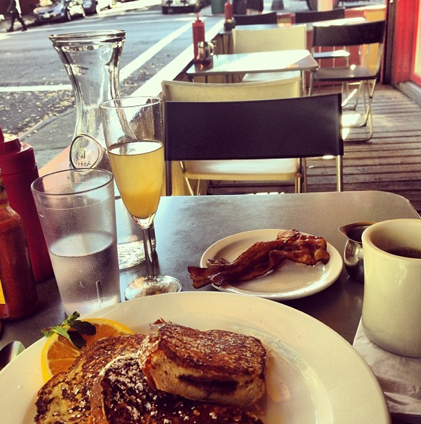 French toast with a view of 5th Avenue at Dizzy's. Photo by emilyspurr