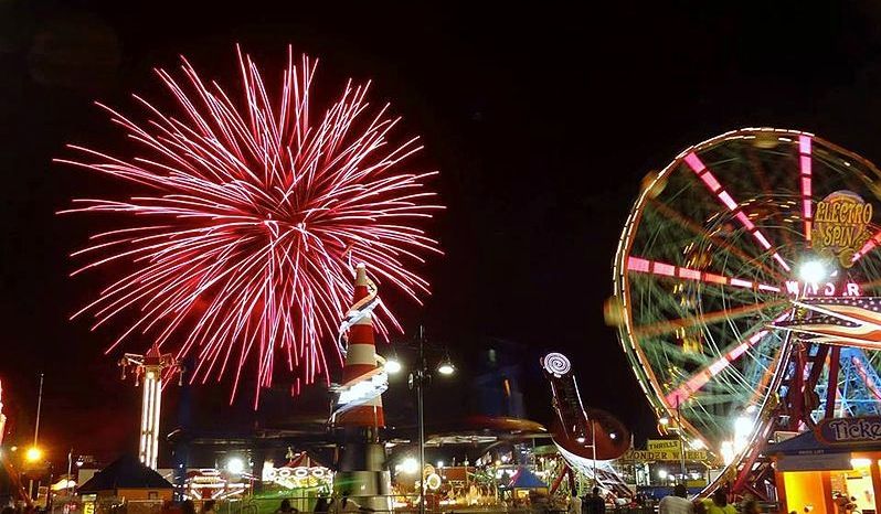Thunderbolt, Carousell, Skating Rink & More Open For Coney Island New Year’s Eve Bash